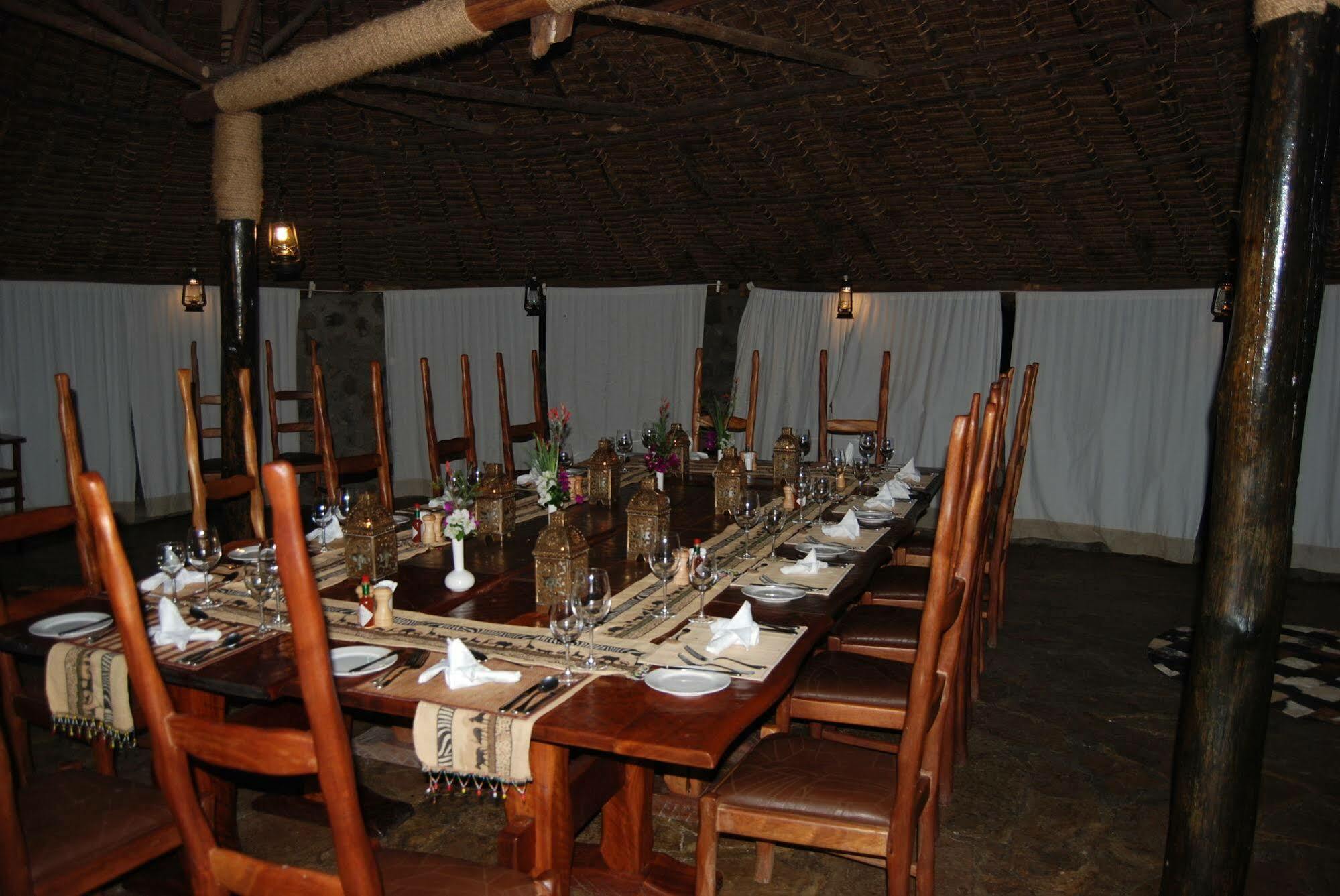 Hotel Mbweha Camp Elmenteita Exterior foto