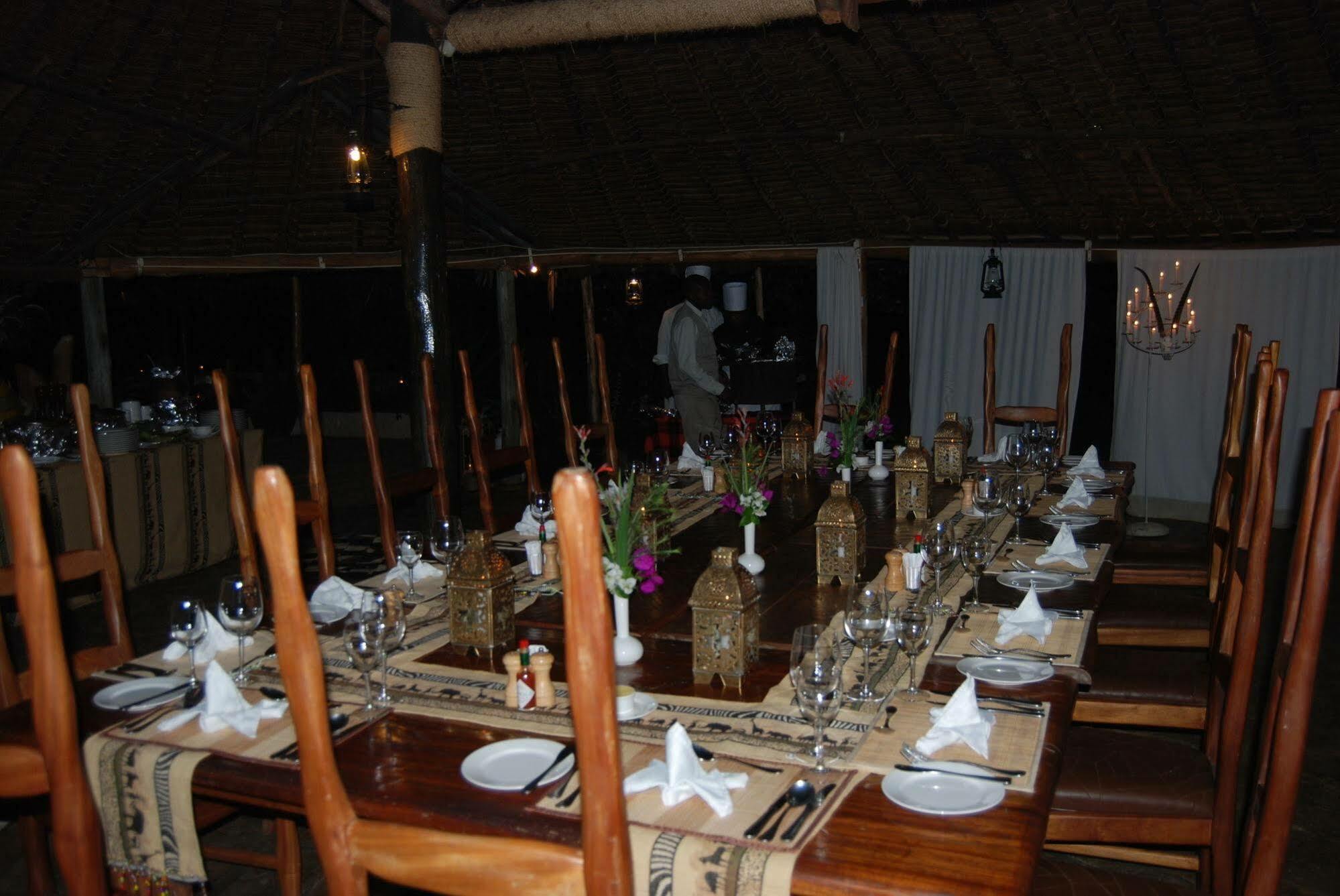 Hotel Mbweha Camp Elmenteita Exterior foto